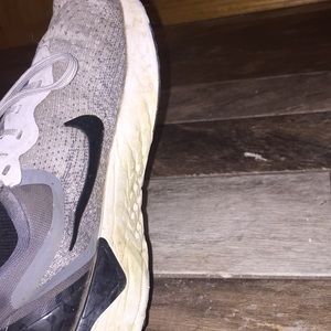 Nike odyssey react size 8 women’s